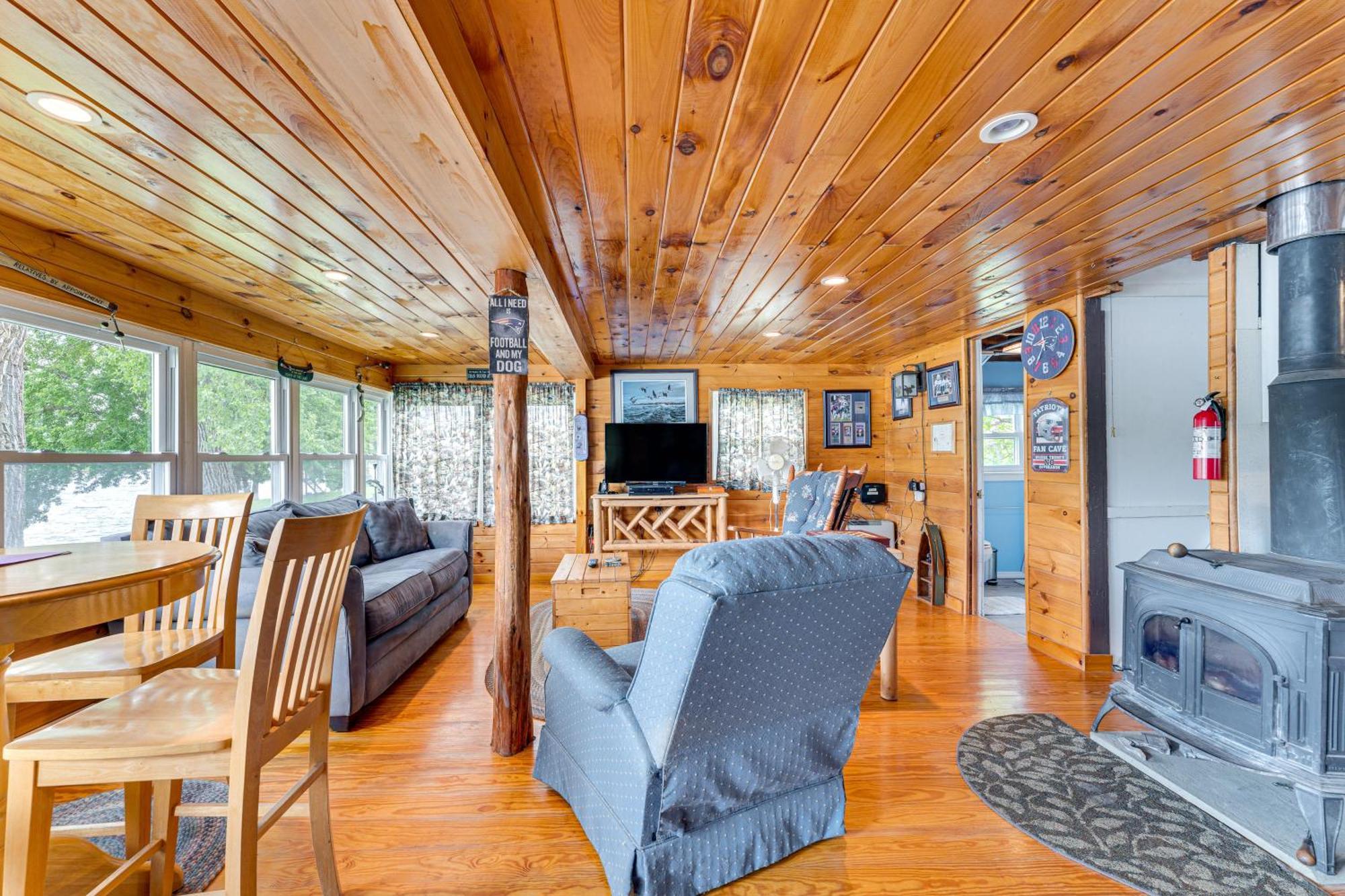 Waterfront Home On Lake Champlain With Dock And Kayaks Orwell Exterior foto